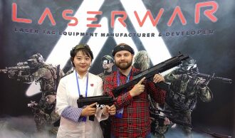 Команда LASERWAR демонстрирует новое оружие