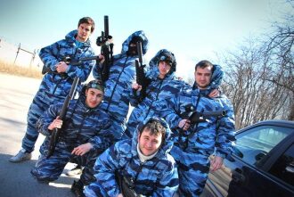LASERWAR: команда в синем камуфляже готова к бою