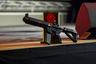 Лазертаг-винтовка LASERWAR на подставке