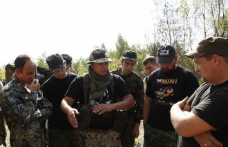 Команда LASERWAR: обсуждение тактики перед боем