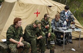 LASERWAR: команда отдыхает перед жаркой схваткой