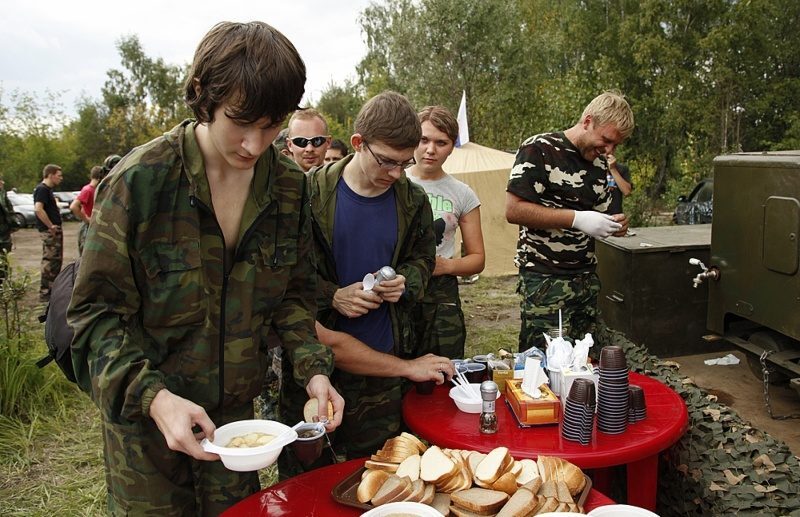 LASERWAR: подзарядка перед боем: вкусный обед.