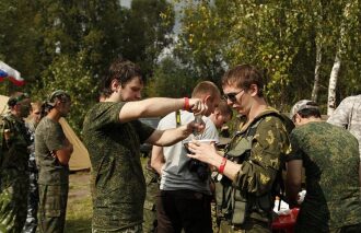 LASERWAR: готовность к бою и дружеское общение.