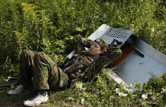 LASERWAR: боец отдыхает после напряженной игры.