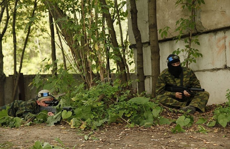 LASERWAR: бойцы заняли позиции у стены