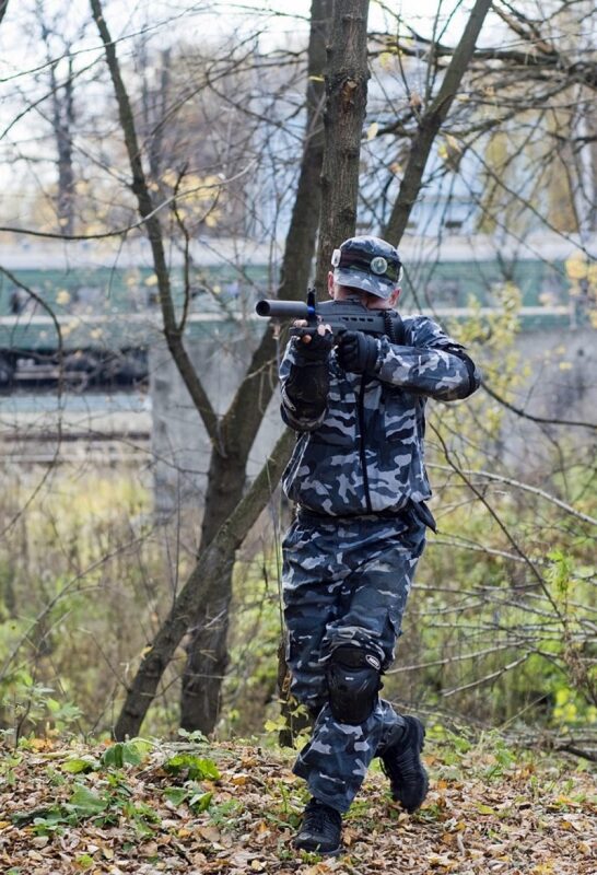 Взгляд на противника: игрок LASERWAR в камуфляже