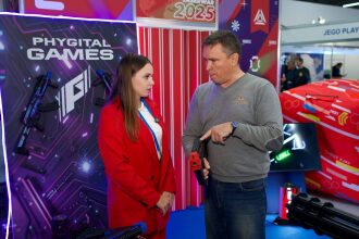 Обсуждение лазертаг-пистолета на форуме РАППА 2025.