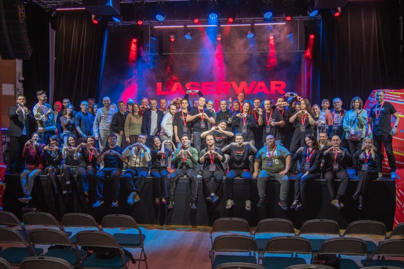 Команда LASERWAR демонстрирует любовь к бренду