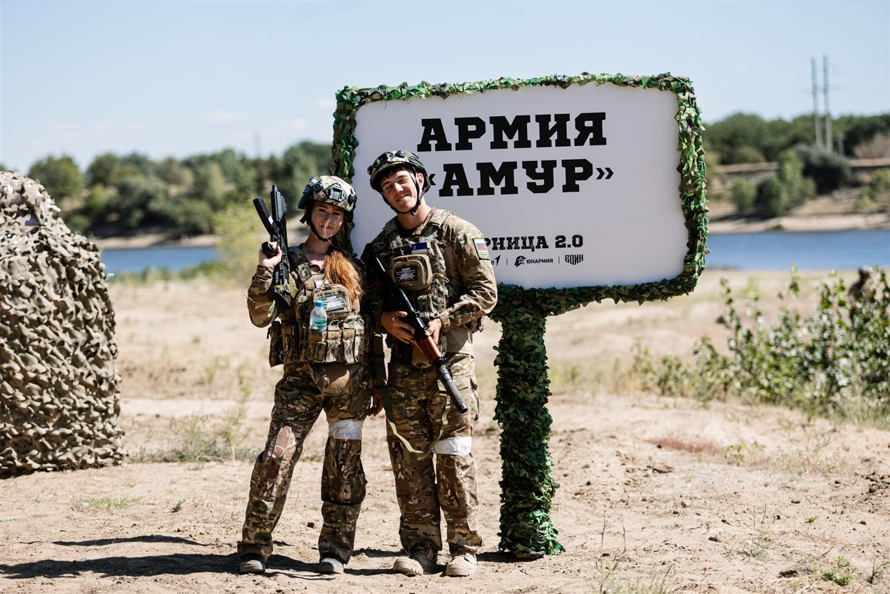 Лазертаг LASERWAR на «Авангарде»: Стойка на холме с маркером, вид на поле внизу
