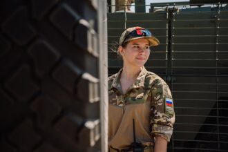 Турнир «Зарницы 2.0» LASERWAR: переход между зонами лазертаг-арены на полигоне «Зарницы 2.0»