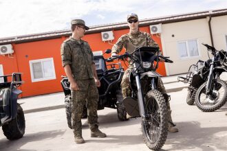 «Зарница 2.0», 20 августа: бег с тагером по песчаной тропе «Авангарда» в лагере «Авангард»