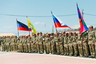 «Зарница 2.0»: прицеливание из-за насыпи на лазертаг-миссии на «Зарнице 2.0»