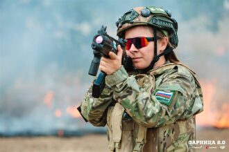 Лагерь «Авангард», лазертаг: Полный рост: камуфляж и берцы на плацу — №184