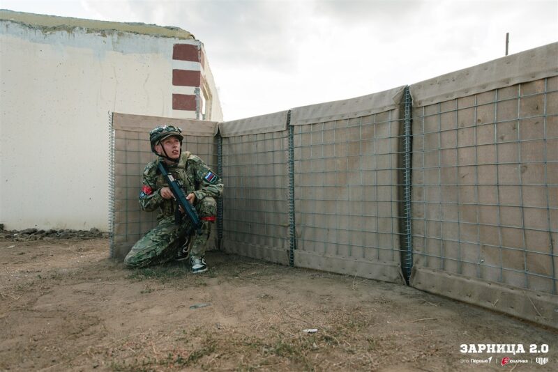 Фото «Зарницы 2.0»: Движение цепочкой по полевой дороге — №234