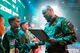 «Зарница 2.0»: Групповой портрет отряда на полигоне — №433