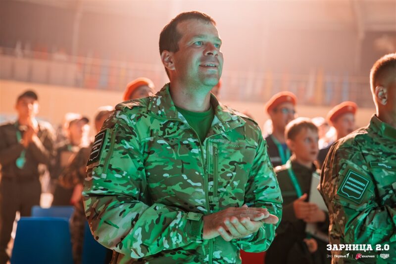 Фото «Зарницы 2.0»: Портрет бойца в шлеме LASERWAR — №450