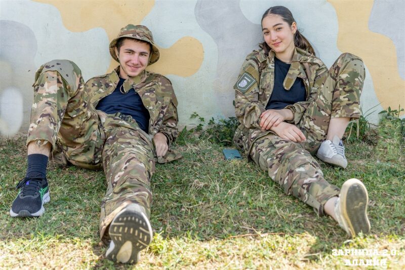 Лагерь «Авангард», лазертаг: переход между зонами лазертаг-арены в лагере «Авангард»