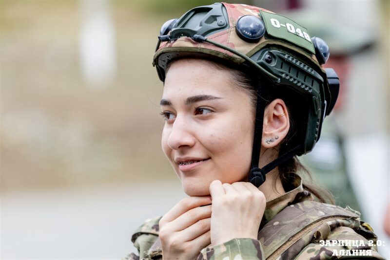 Лагерь «Авангард», лазертаг: экипировка LASERWAR крупным планом в лагере «Авангард»