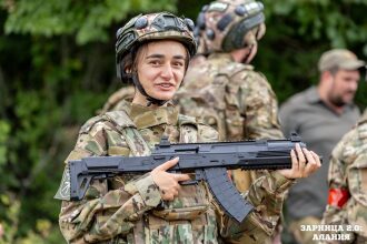 Лагерь «Авангард», лазертаг: Выход отряда на старт миссии «Зарницы» — №124