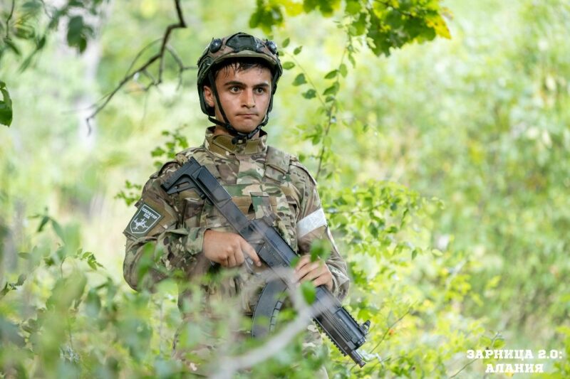 Лагерь «Авангард», лазертаг: Скрытная позиция в зелени на полигоне — №208