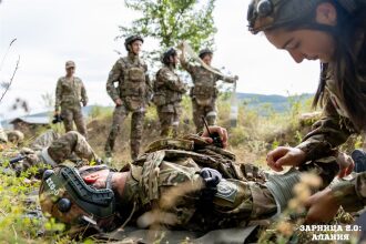 Турнир «Зарницы 2.0» LASERWAR: Групповой портрет отряда на полигоне — №233