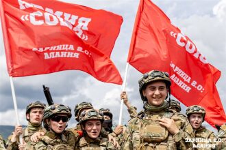 Фото «Зарницы 2.0»: Тактическая стойка на склоне песчаного поля — №414