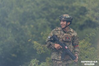 «Зарница 2.0»: Групповой портрет отряда на полигоне — №433