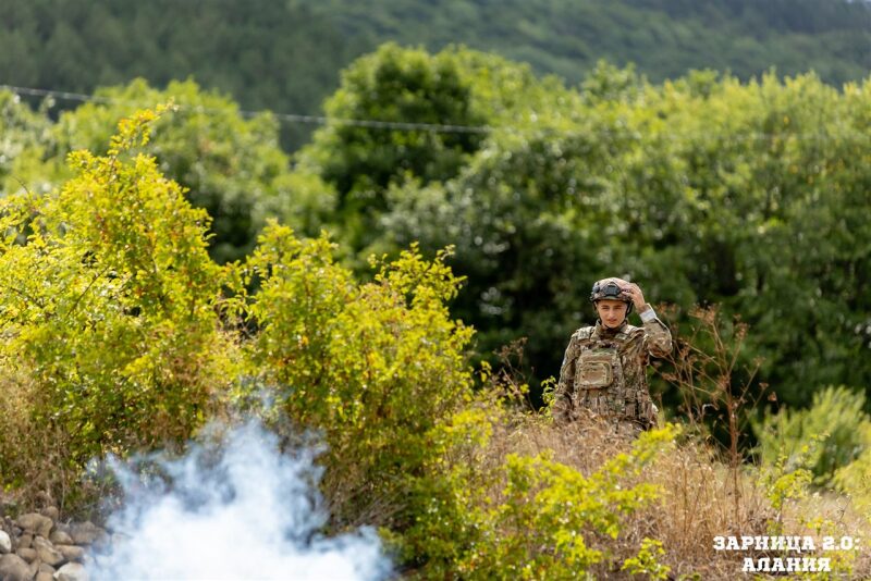 Фото «Зарницы 2.0»: Портрет бойца в шлеме LASERWAR — №450