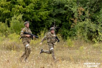 Турнир «Зарницы 2.0» LASERWAR: Отряд проходит мимо бетонного сооружения — №455