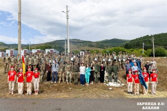 «Зарница 2.0»: Групповой портрет отряда на полигоне — №553