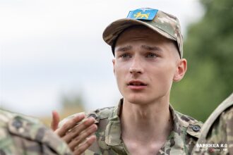 Турнир «Зарницы 2.0» LASERWAR: линия полевых палаток базы «Авангард» во время миссии лазертага