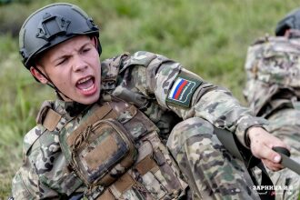 Фото «Зарницы 2.0»: выход отряда на старт миссии «Зарницы» на полигоне «Зарницы 2.0»