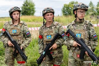 Фото «Зарницы 2.0»: Широкий кадр строя на тренировочном поле — №138