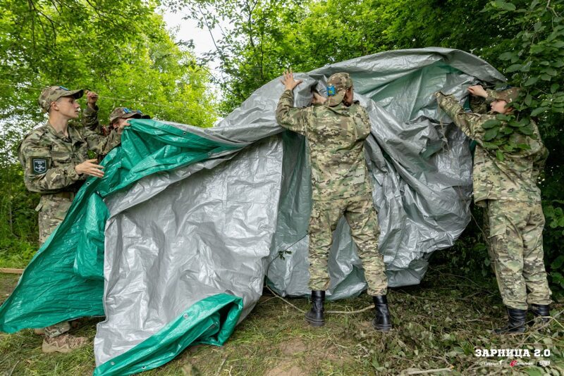 «Зарница 2.0»: Колонна участников вдоль грунтовой дороги — №169
