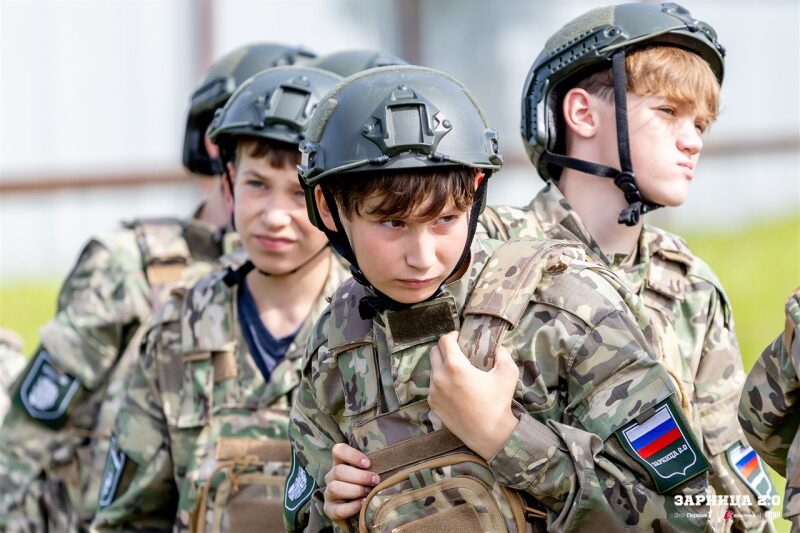 Фото «Зарницы 2.0»: Движение цепочкой по полевой дороге — №234