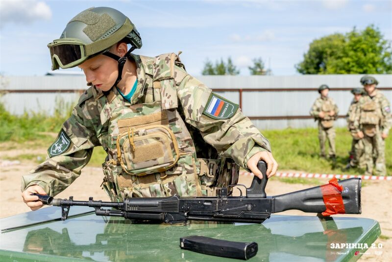 Турнир «Зарницы 2.0» LASERWAR: Ряд тактических шлемов в построении — №305