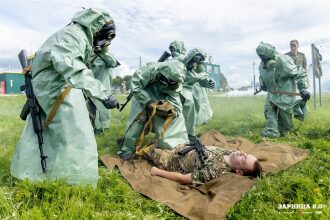«Зарница 2.0»: Групповой портрет отряда на полигоне — №313