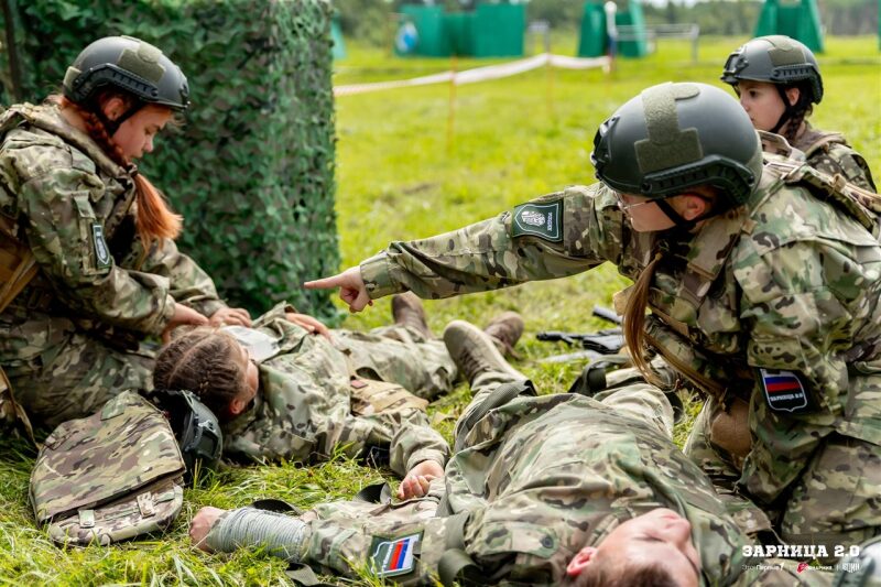 Фото «Зарницы 2.0»: Выход отряда на старт миссии «Зарницы» — №324