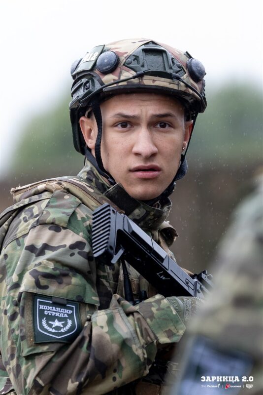 Фото «Зарницы 2.0»: Широкий кадр строя на тренировочном поле — №498