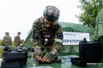 Турнир «Зарницы 2.0» LASERWAR: Групповой портрет отряда на полигоне — №593