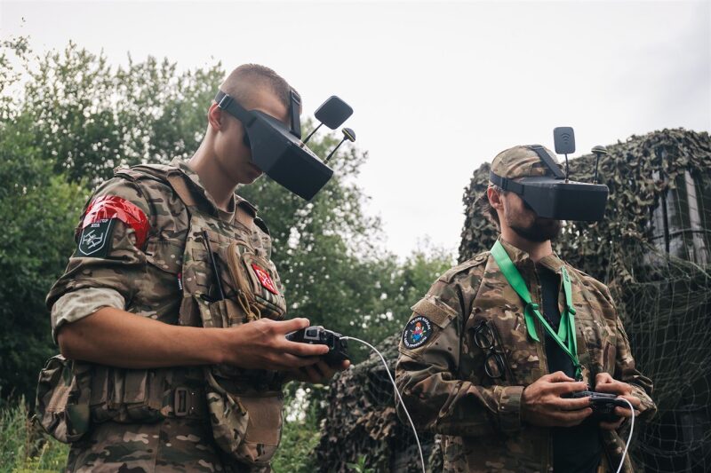Турнир «Зарницы 2.0» LASERWAR: Строй участников на плацу лагеря «Авангард» — №641