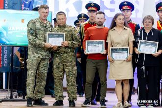 Турнир «Зарницы 2.0» LASERWAR: Группа с тагерами LASERWAR в камуфляже — №683