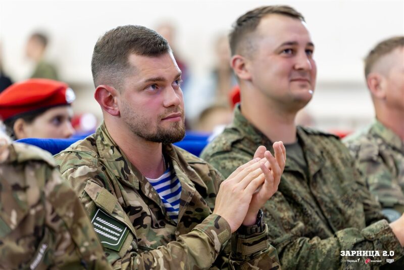 Фото «Зарницы 2.0»: Движение цепочкой по полевой дороге — №714