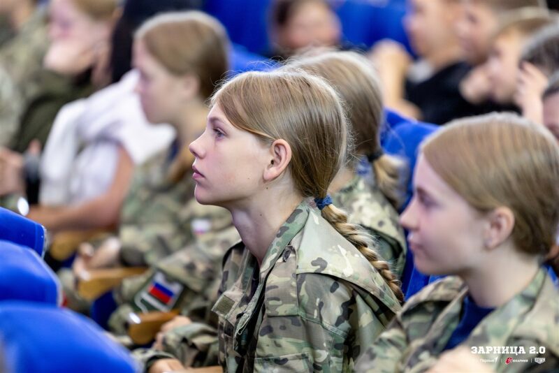 Лагерь «Авангард», лазертаг: Движение цепочкой по полевой дороге — №754