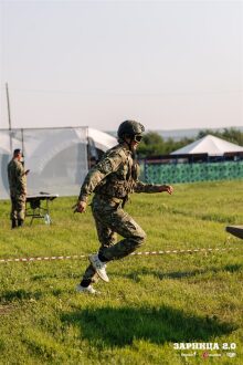«Зарница 2.0»: Отряд проходит мимо бетонного сооружения — №295