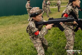 «Зарница 2.0»: Строй участников на плацу лагеря «Авангард» — №481