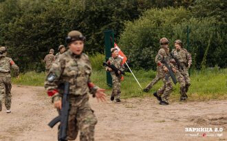 Фото «Зарницы 2.0»: Полный рост: камуфляж и берцы на плацу — №504