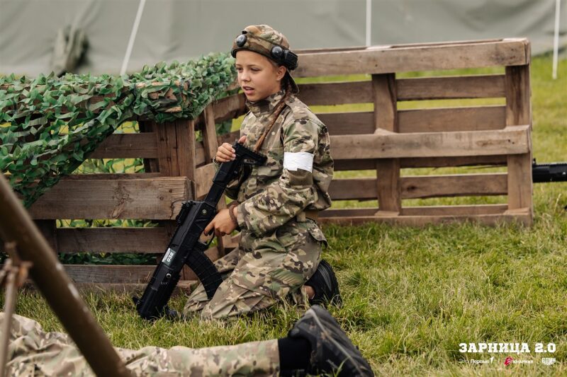 Фото «Зарницы 2.0»: Скрытная позиция в зелени на полигоне — №528