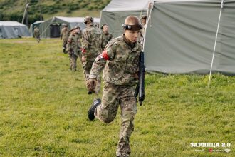 LASERWAR на «Зарнице 2.0»: Широкий кадр строя на тренировочном поле — №578