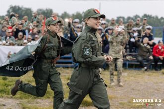 «Зарница 2.0»: Отряд проходит мимо бетонного сооружения — №775